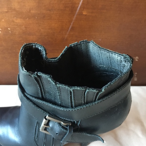 ALDO Black Ankle Booties - Picture 5 of 8